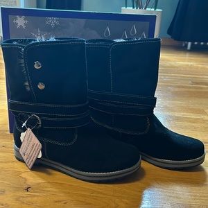 White Mountain Snow Boots